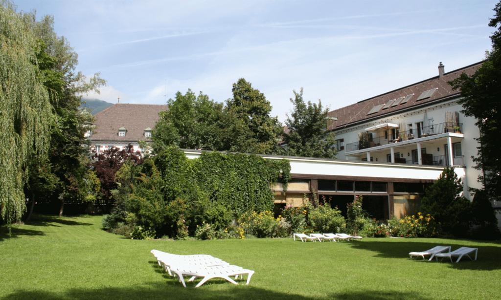 Schlosshotel Post Edelfreisitz Sprengenstein Imst Dış mekan fotoğraf