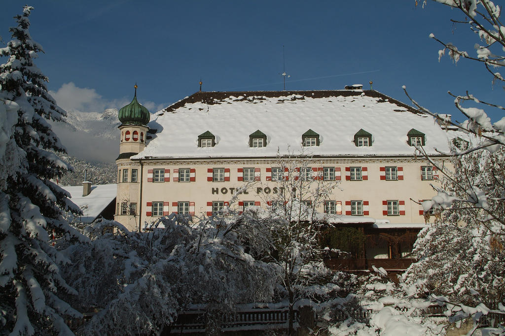 Schlosshotel Post Edelfreisitz Sprengenstein Imst Oda fotoğraf