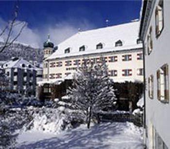 Schlosshotel Post Edelfreisitz Sprengenstein Imst Dış mekan fotoğraf